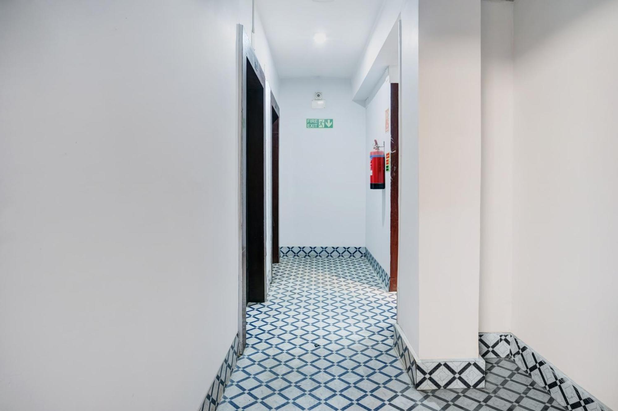 Hotel O Noonmati Guwahati Formerly Hotel Sundari Nunmati Экстерьер фото